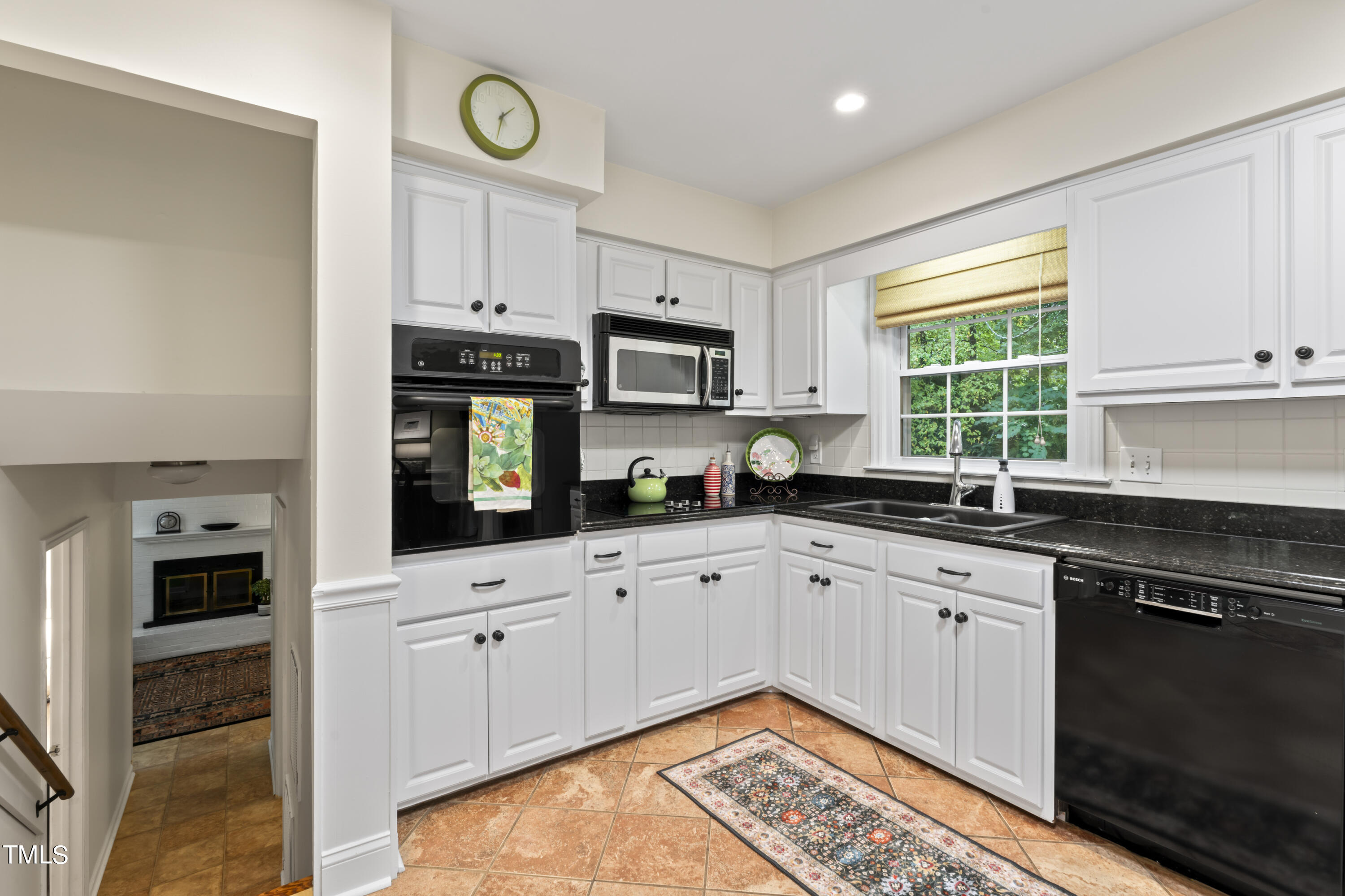 5902 Woodberry Road Durham, NC 27707 - Photo 19 of 38 photos_high_resolution_DSC04259