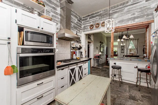 $169,000 | 307 West Railroad Avenue, Osyka, MS 39657