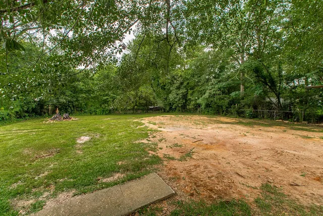 $155,000 | 307 West Railroad Avenue, Osyka, MS 39657