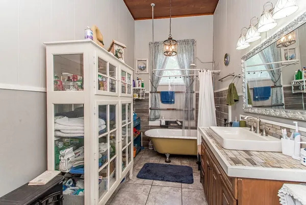 $169,000 | 307 West Railroad Avenue, Osyka, MS 39657