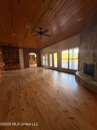 $995,000 | 337 J C Prestage Road, Pelahatchie, MS 39145