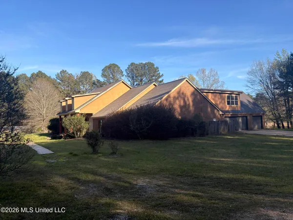$995,000 | 337 J C Prestage Road, Pelahatchie, MS 39145