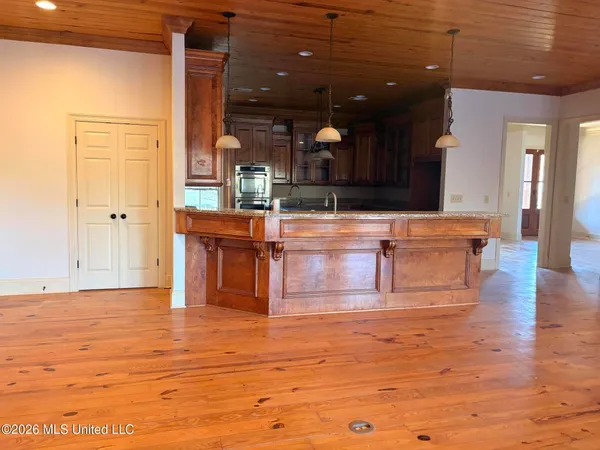 $995,000 | 337 J C Prestage Road, Pelahatchie, MS 39145