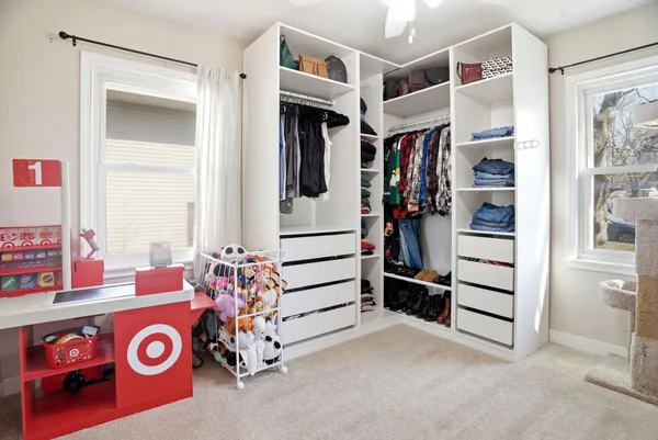 $335,000 | 2303 7th Avenue East, North St. Paul, MN 55109