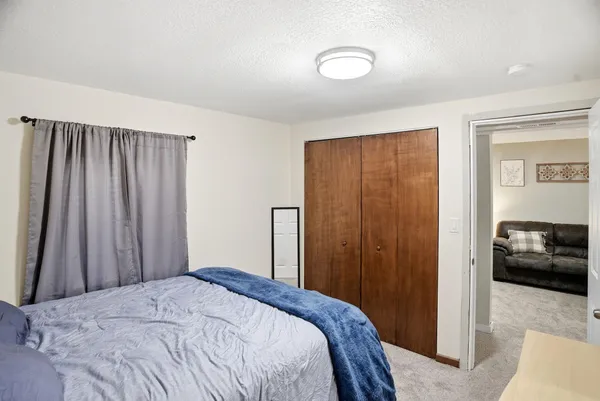 $335,000 | 2303 7th Avenue East, North St. Paul, MN 55109