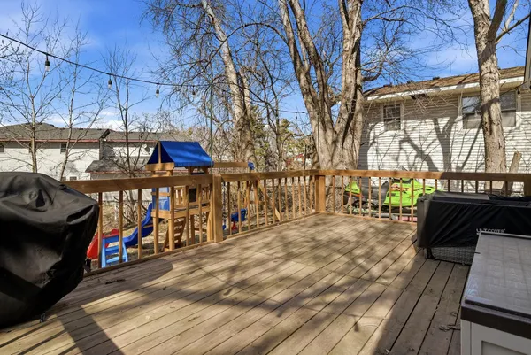 $335,000 | 2303 7th Avenue East, North St. Paul, MN 55109