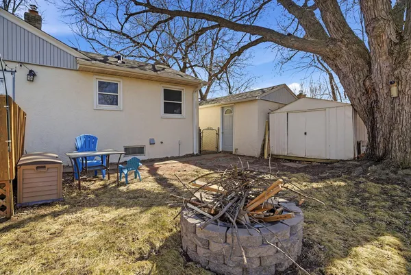 $335,000 | 2303 7th Avenue East, North St. Paul, MN 55109