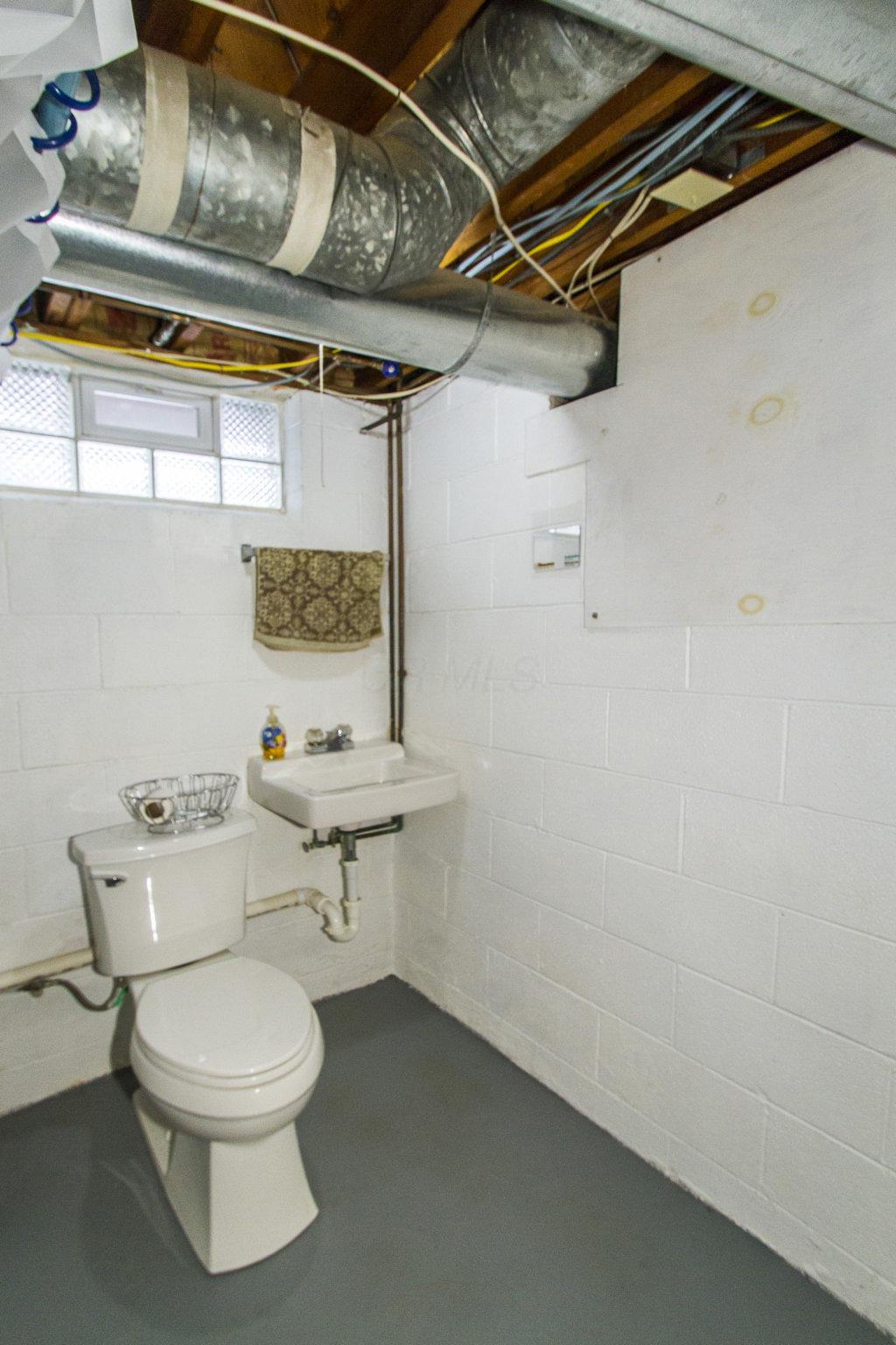 865 South Remington Road Columbus, OH 43209 - Photo 43 of 57