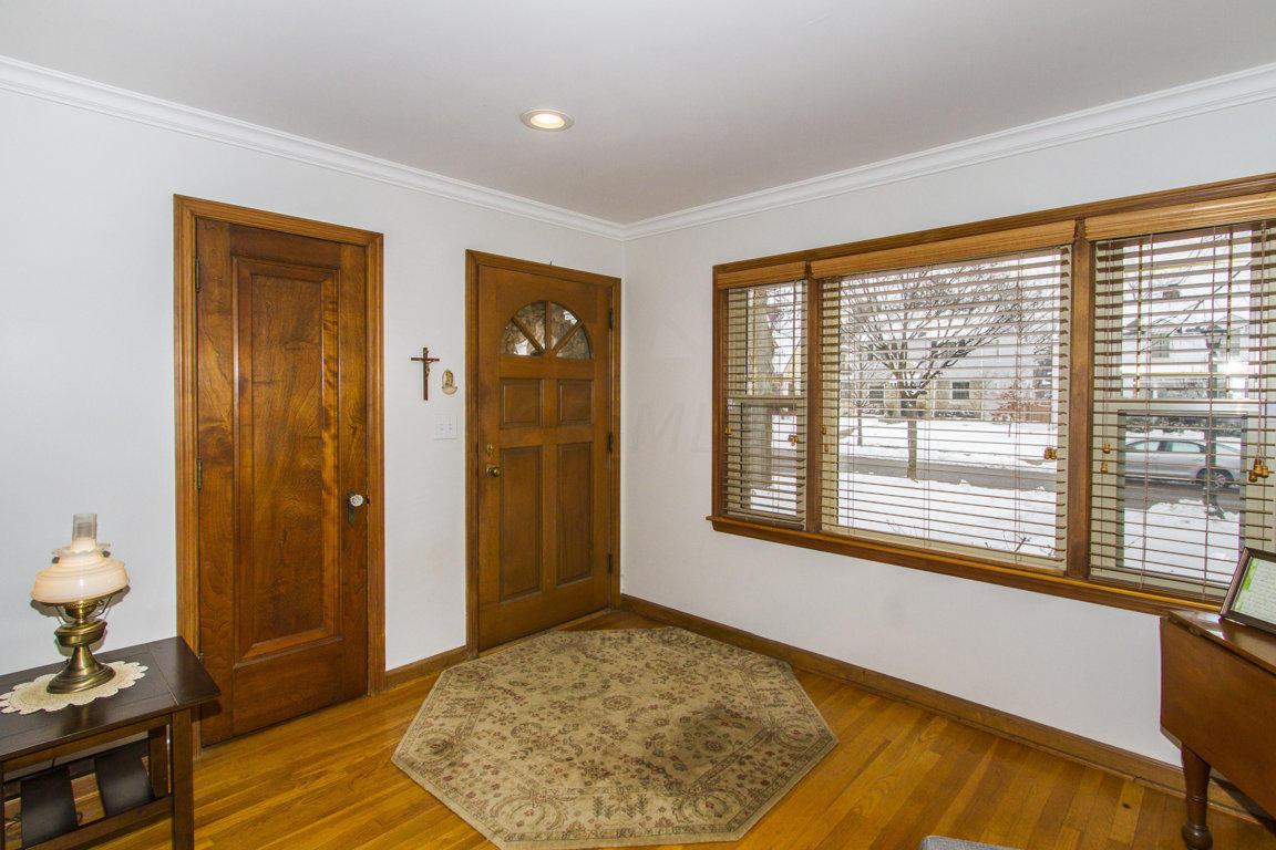 865 South Remington Road Columbus, OH 43209 - Photo 5 of 57