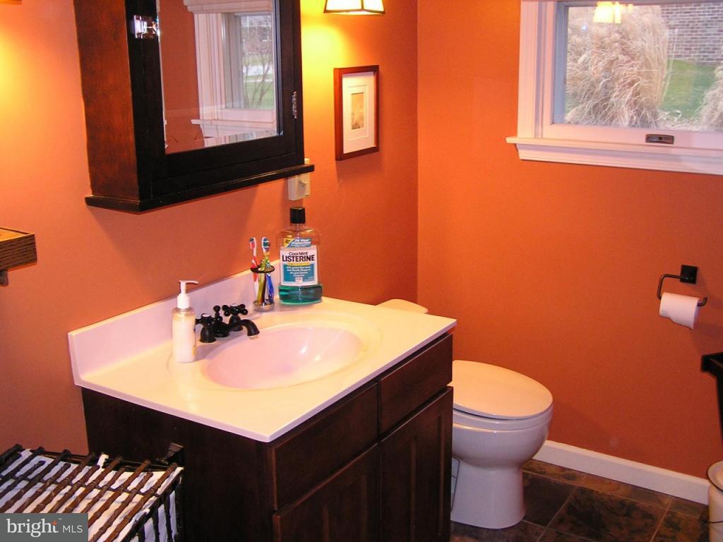 612 Aberdeen Road Elizabethtown, PA 17022 - Photo 14 of 17 Gallery Image 14