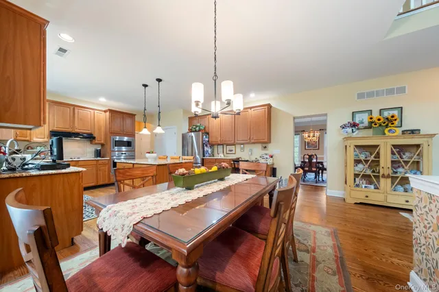 $1,199,000 | 3 Hyatt Lane, Somers, NY 10589