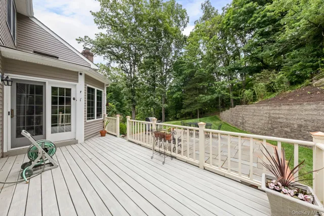 $1,199,000 | 3 Hyatt Lane, Somers, NY 10589