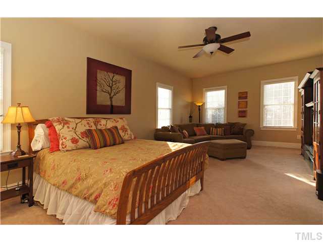 9636 Club Valley Way Raleigh, NC 27617 - Photo 12 of 25 Gallery Image 12