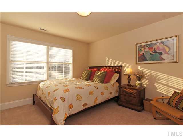 9636 Club Valley Way Raleigh, NC 27617 - Photo 18 of 25 Gallery Image 18