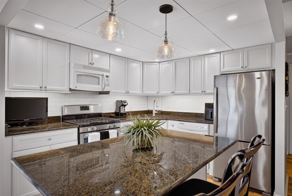 900 Washington Road, Unit 212 Pittsburgh, PA 15228 - Photo 10 of 37