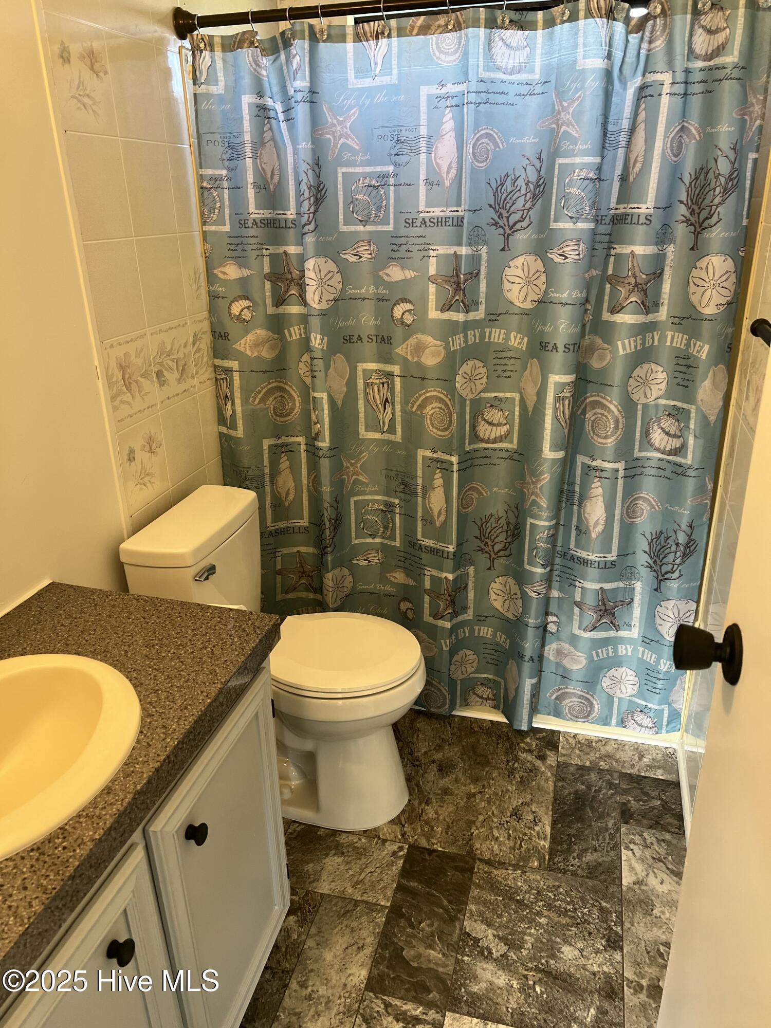 112 Stephen Willis Rd Road Smyrna, NC 28579 - Photo 17 of 18 Main/guest bath