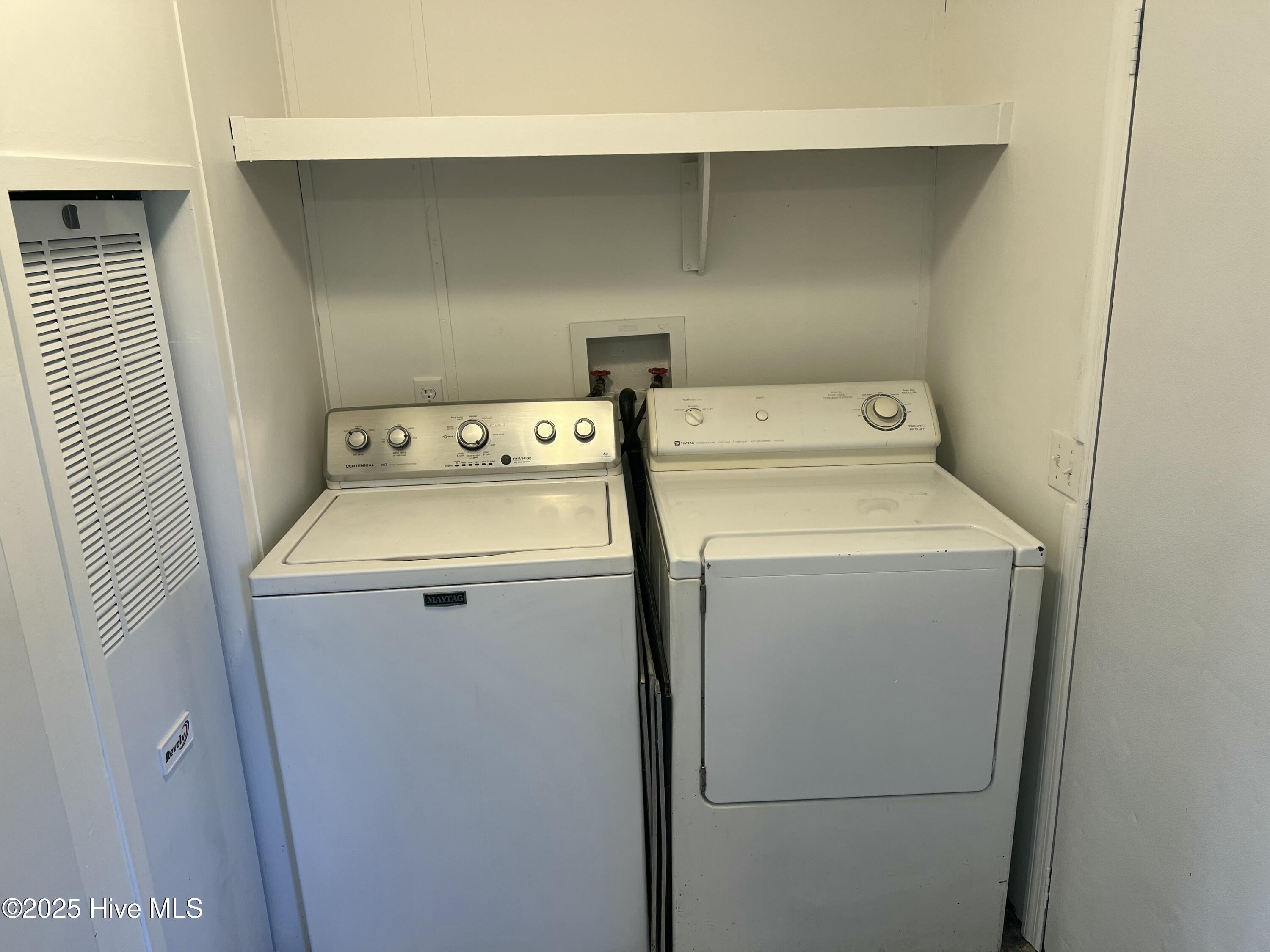 112 Stephen Willis Rd Road Smyrna, NC 28579 - Photo 9 of 18 IMG_9427