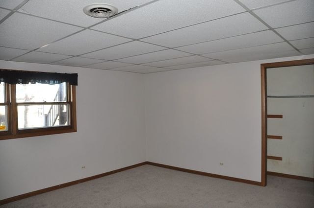 37W840 Big Timber Road Elgin, IL 60124 - Photo 18 of 35