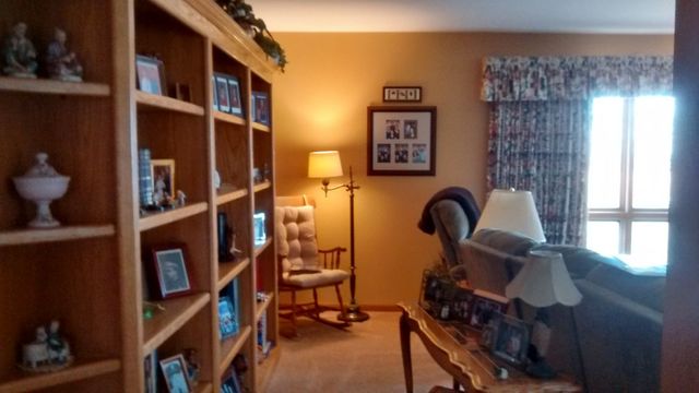 37W840 Big Timber Road Elgin, IL 60124 - Photo 4 of 35
