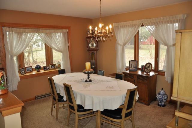 37W840 Big Timber Road Elgin, IL 60124 - Photo 5 of 35