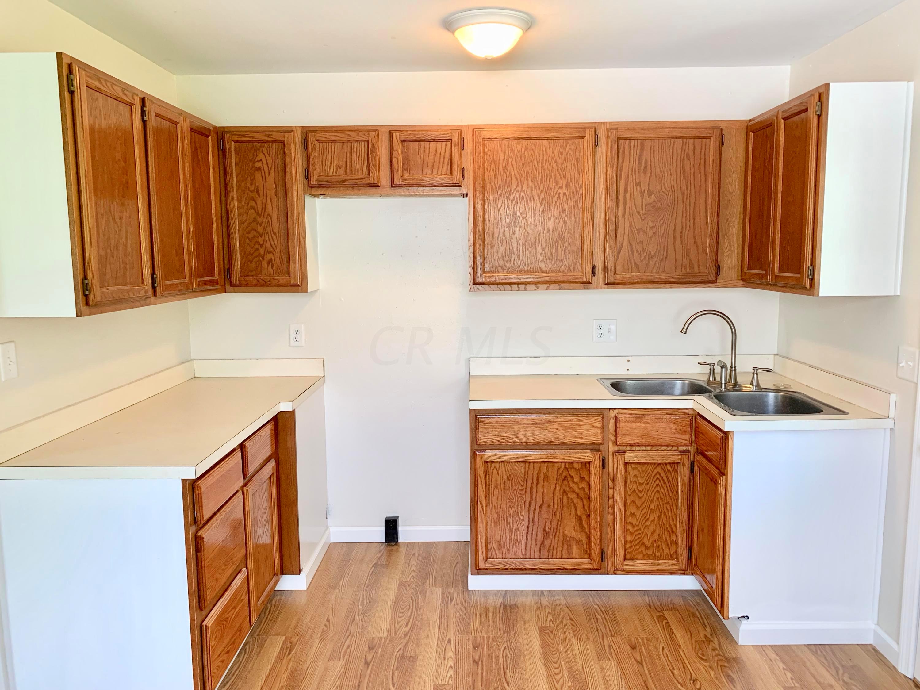 785 Stockbridge Road Columbus, OH 43207 - Photo 6 of 25 Gallery Image 6