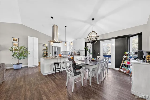 $405,000 | 145 Southview Drive, Troy, MO 63379