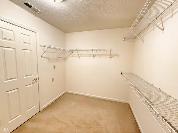 $2,500 | 878 Woodgate Lane, Greenwood, IN 46143