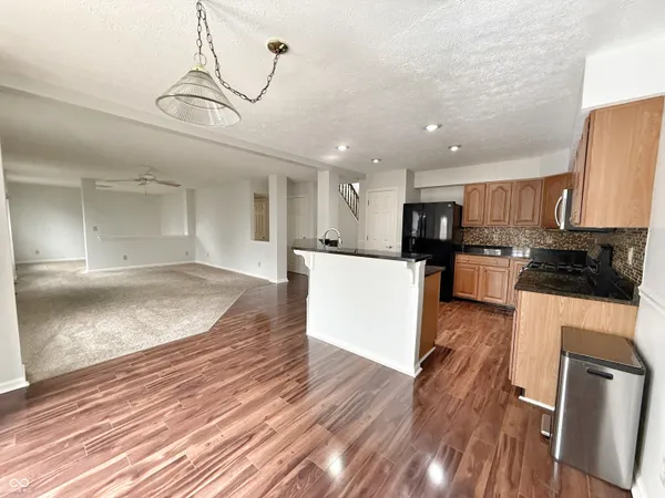 $2,500 | 878 Woodgate Lane, Greenwood, IN 46143