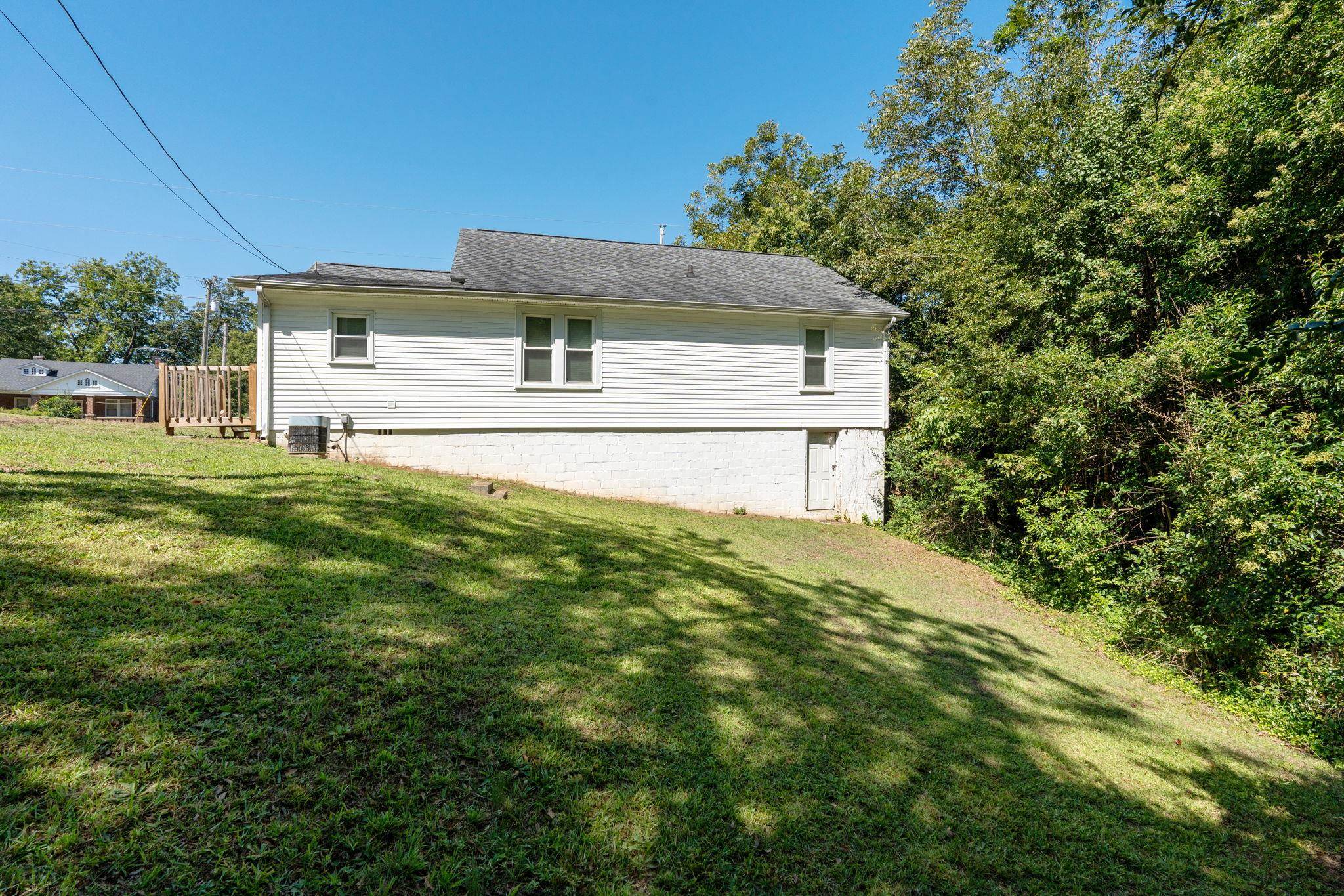 514 North Broad Street Clinton, SC 29325 - Photo 19 of 21 Gallery Image 19
