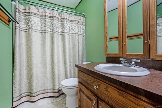 $415,000 | 510 West Crystal Valley Drive, Middlebury, IN 46540