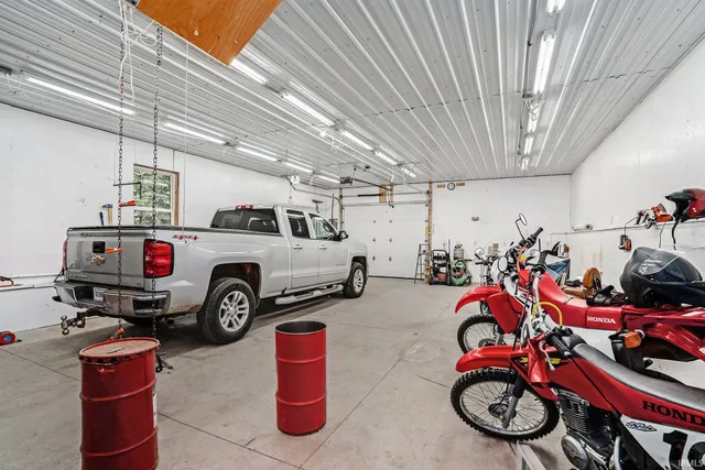 $415,000 | 510 West Crystal Valley Drive, Middlebury, IN 46540