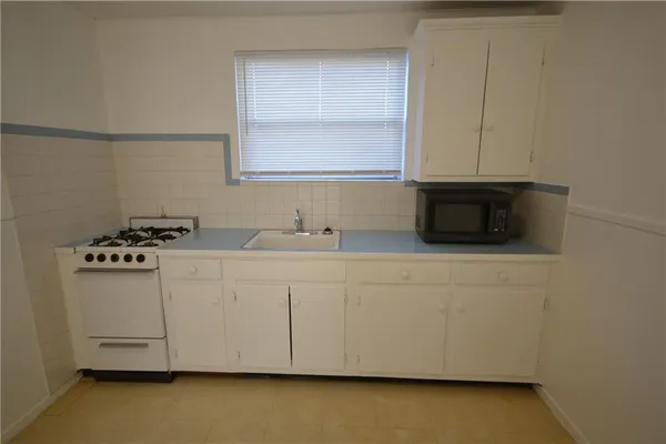 $299,900 | 636-38 Ave F, Westwego, LA 70094