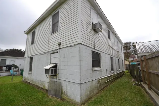 $299,900 | 636-38 Ave F, Westwego, LA 70094