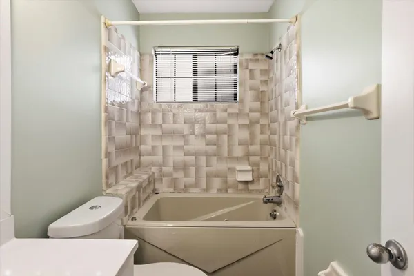 $200,000 | 2494 East Thundell Drive, Tallahassee, FL 32303