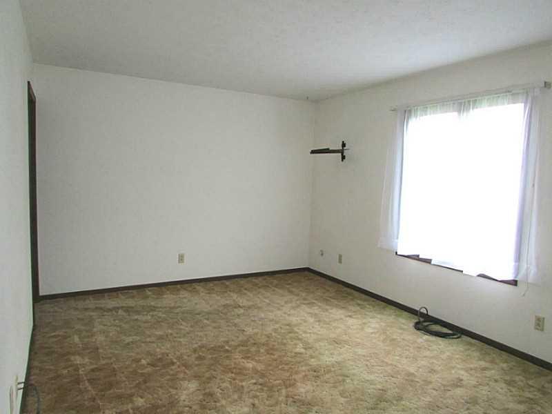 2719 Red Coach Drive, Unit 3 Springfield, OH 45503 - Photo 7 of 12