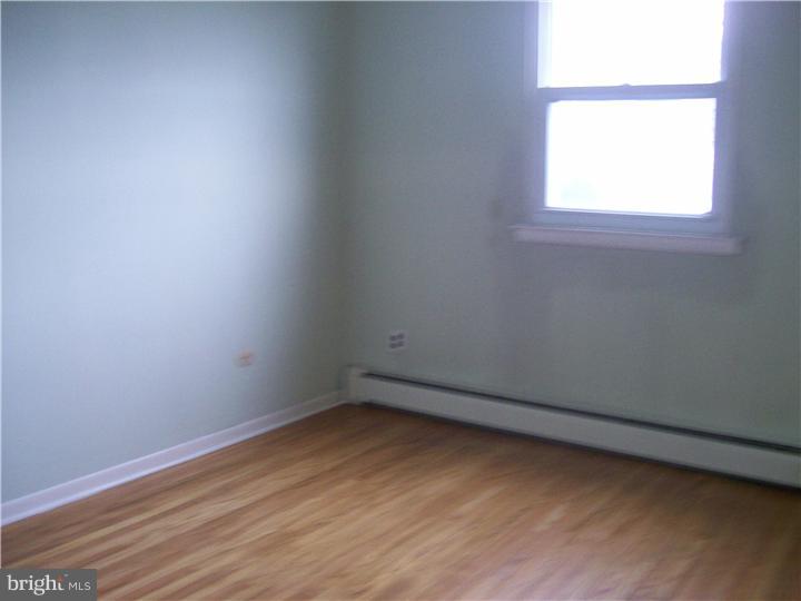 425 Rennard Street Philadelphia, PA 19116 - Photo 8 of 10 Gallery Image 8