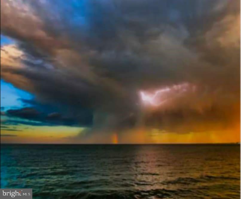 47 Queen Anne Way Chester, MD 21619 - Photo 39 of 44 a view of an ocean from a yard