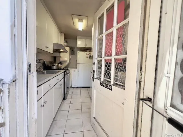 $389,990 | 220-34 67th Avenue, Unit 2LEVELS | Oakland Gardens