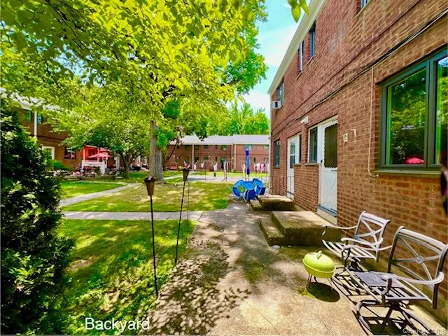 $389,990 | 220-34 67th Avenue, Unit 2LEVELS | Oakland Gardens