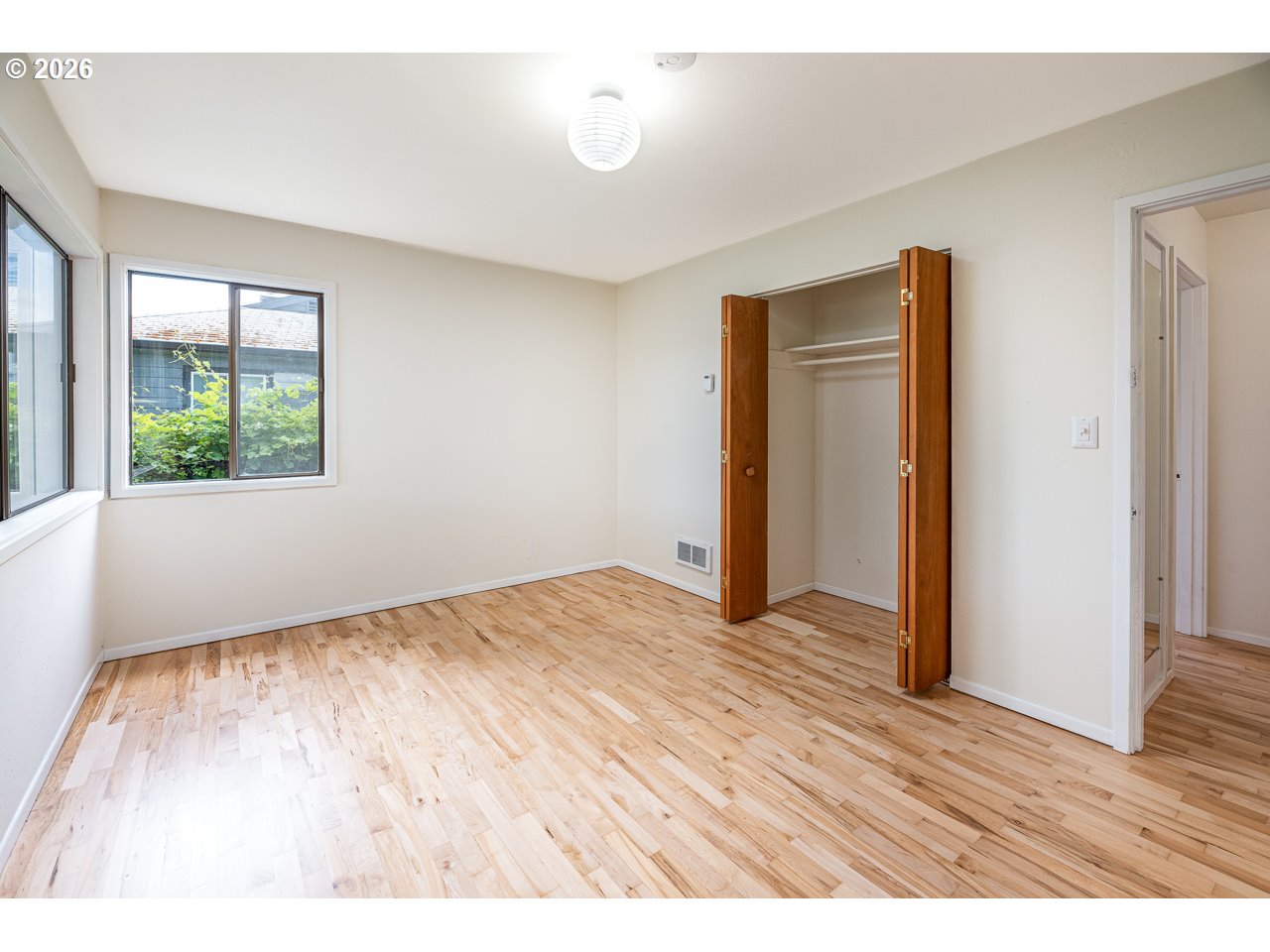 1404 Centennial Boulevard Springfield, OR 97477 - Photo 12 of 32 Bedroom