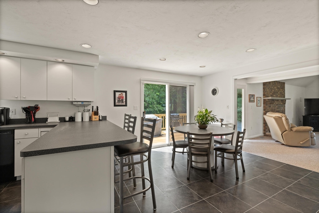 47 Woodridge Road Milford, MA 01757 - Photo 14 of 29 Gallery Image 14