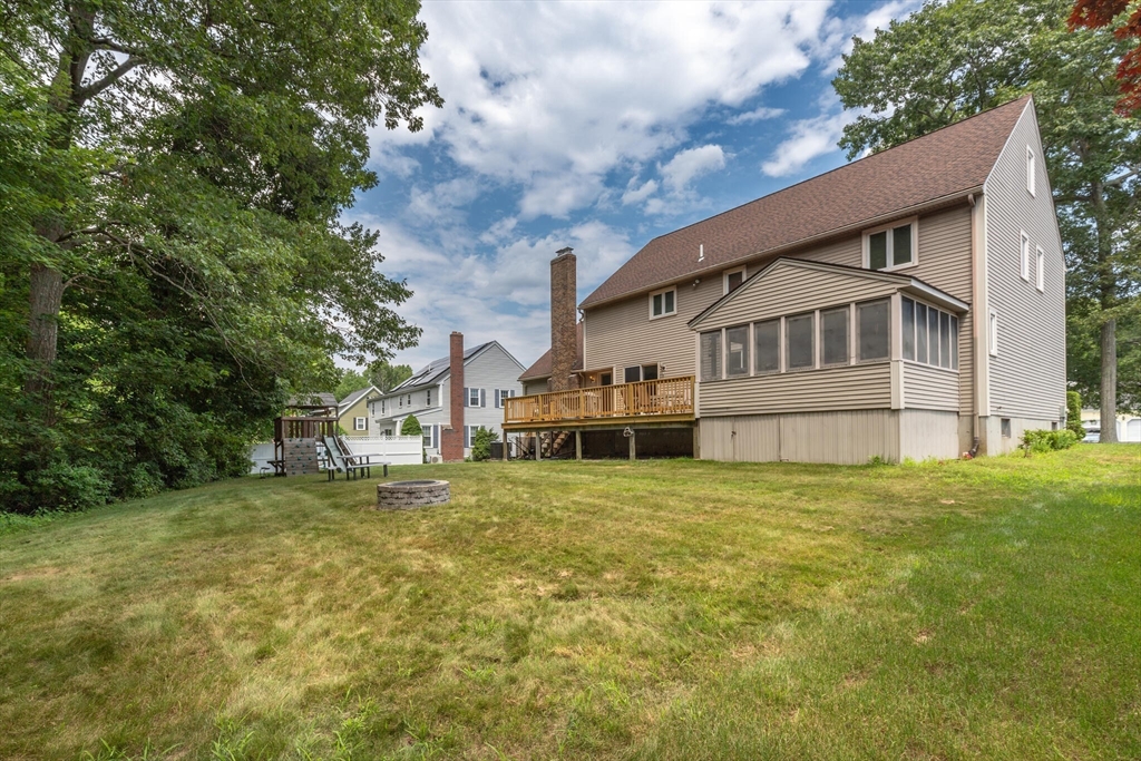 47 Woodridge Road Milford, MA 01757 - Photo 2 of 29 Gallery Image 2