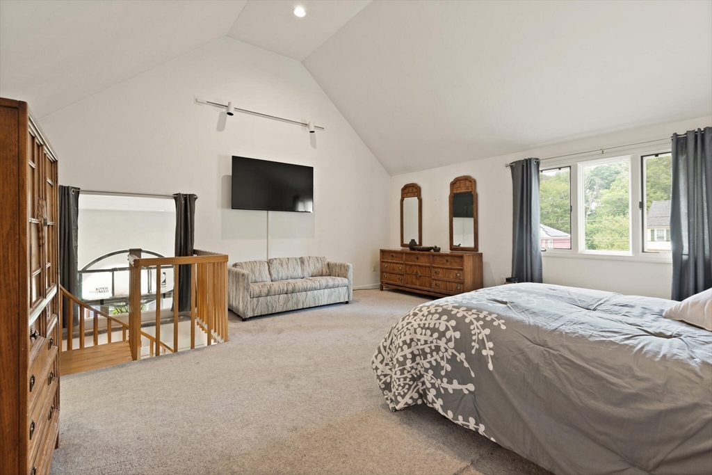 47 Woodridge Road Milford, MA 01757 - Photo 21 of 29 Gallery Image 21