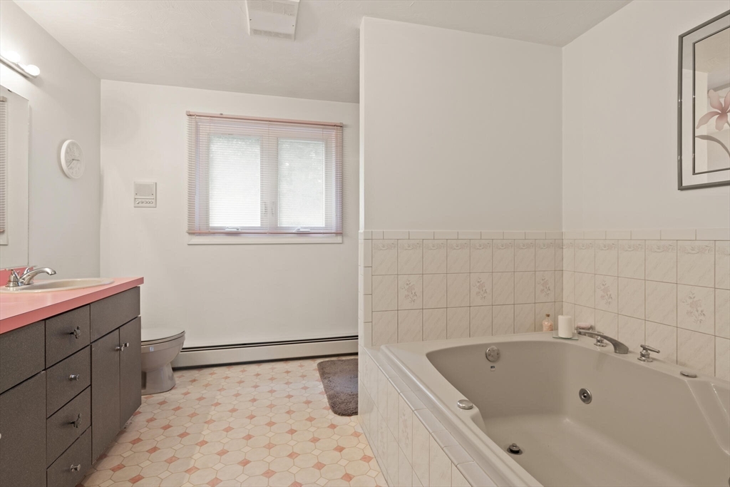 47 Woodridge Road Milford, MA 01757 - Photo 23 of 29 Gallery Image 23