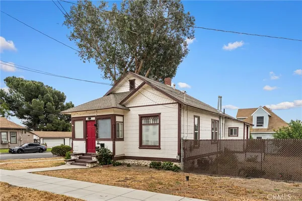 $675,000 | 594 East 9th Street, Upland, CA 91786