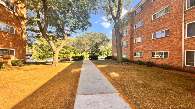 $239,900 | 6220 North Ridge Avenue, Unit S203, Chicago, IL 60660