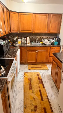 $239,900 | 6220 North Ridge Avenue, Unit S203, Chicago, IL 60660