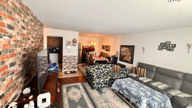 $239,900 | 6220 North Ridge Avenue, Unit S203, Chicago, IL 60660