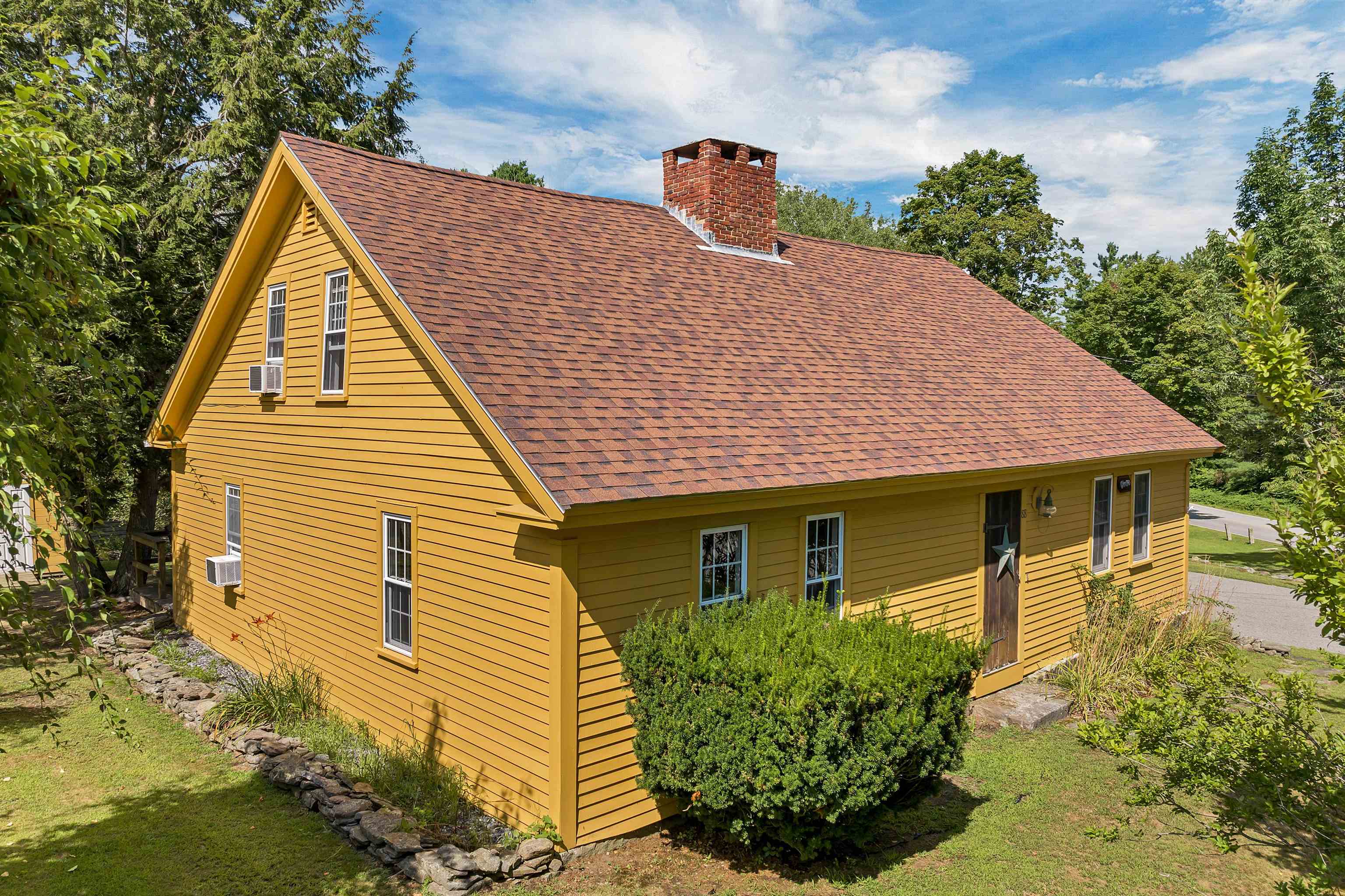 88 Harriman Hill Road Raymond, NH 03077 - Photo 4 of 47 Gallery Image 4