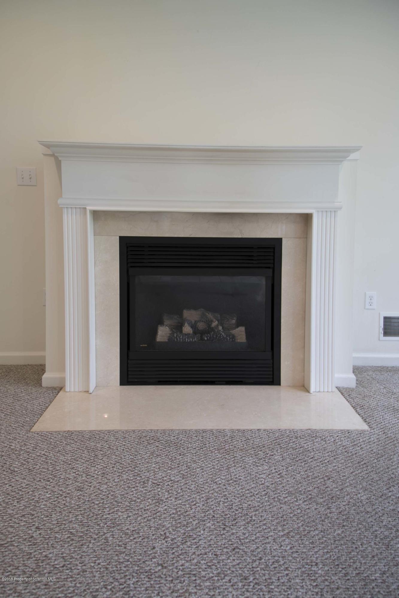 17 Waterford Road Clarks Summit, PA 18411 - Photo 13 of 31 Gallery Image 13